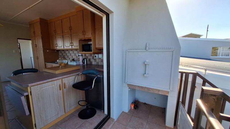 5 Bedroom Property for Sale in Reebok Western Cape